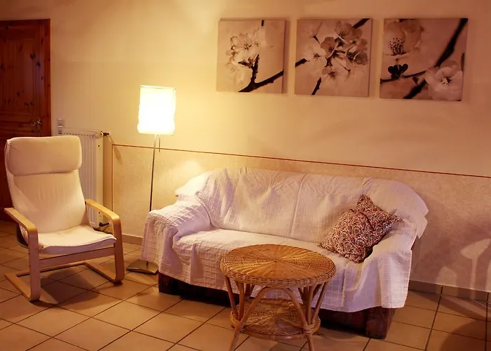 Daire Weingut Loescher Senheim